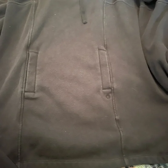 UGG PONCHO IN BLACK - Picture 9 of 12